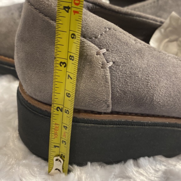 Clark’s collection grey suede loafers size 8m - Picture 8 of 8